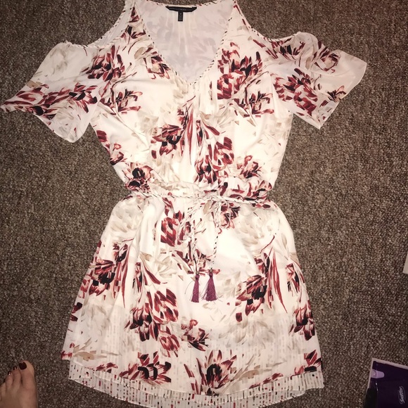 White House Black Market Dresses & Skirts - WHBM Cold Shoulder Blouson dress size 10